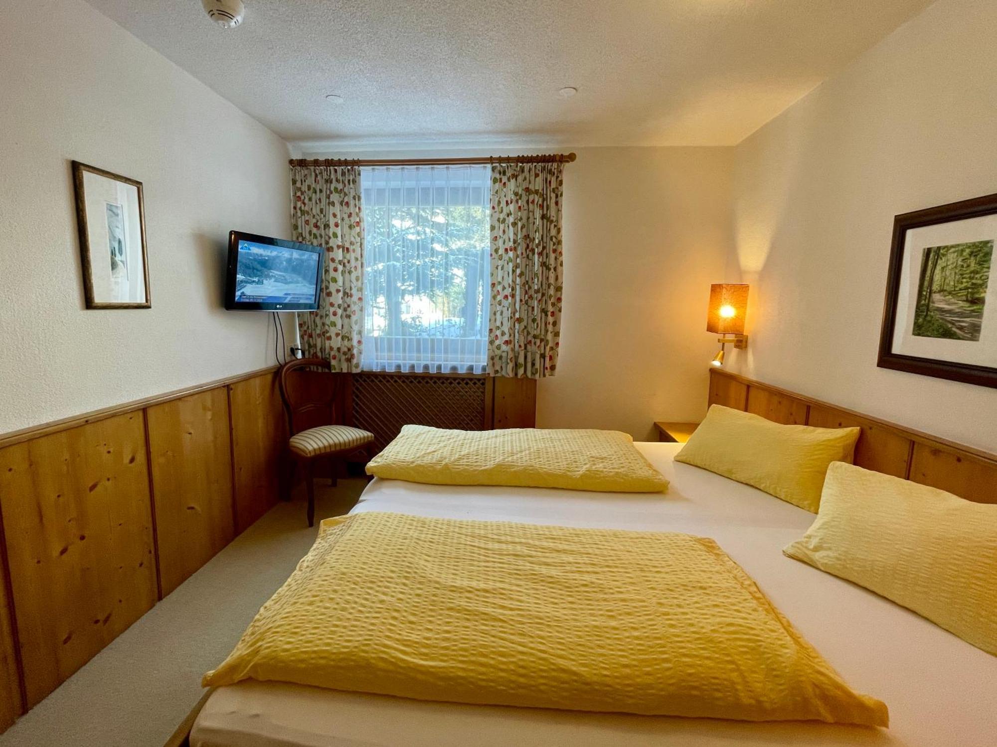 Hotel Garni Zerzer Serfaus Buitenkant foto